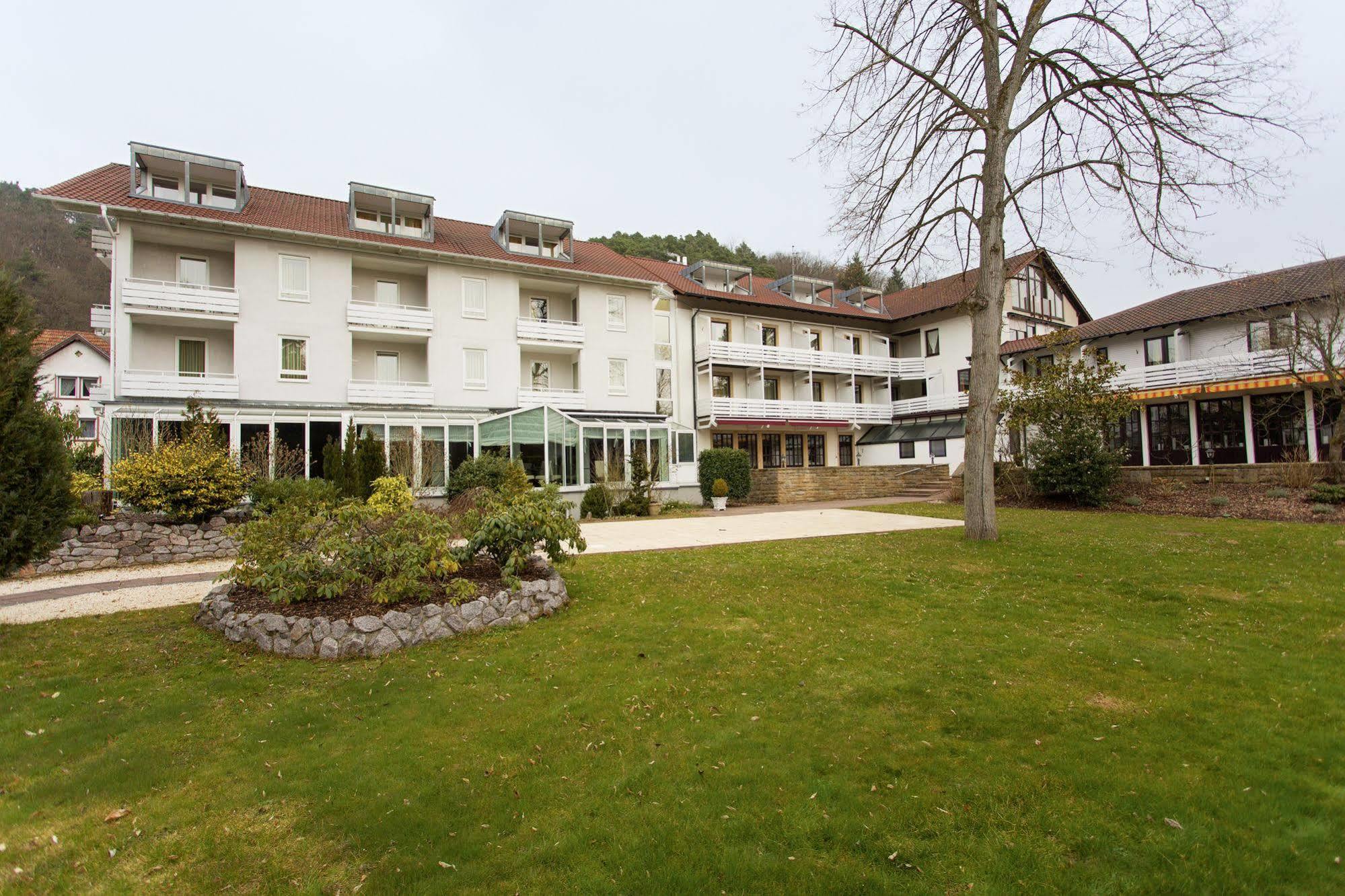 Hotel Kurparkblick Bad Bergzabern Eksteriør billede